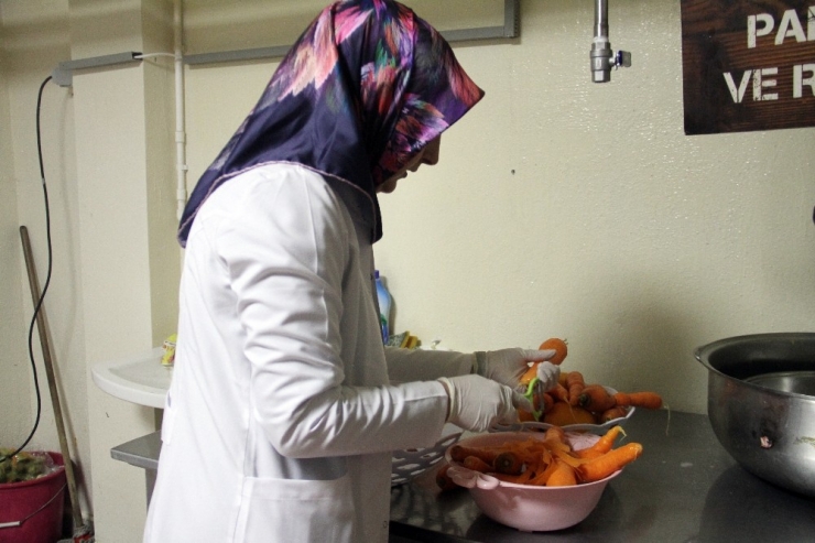 Ev Hanımları Gücünü Birleştirdi Kooperatif Kurdu, Şimdi Siparişlere Yetişemiyorlar