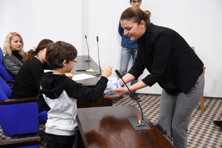 Edremit Belediyesi’nden Robotik Kodlama Eğitimi