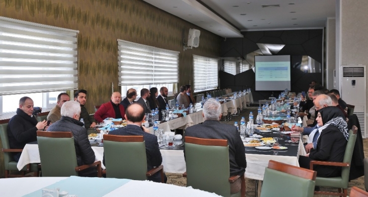 Bayburt Üniversitesi Rektörü Selçuk Coşkun, Gazetecilerle Buluştu