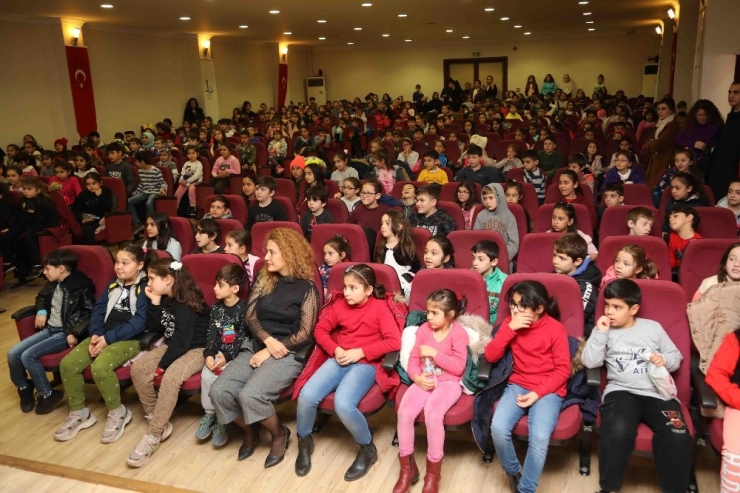 Bayraklı’da Çocuklara Sömestr Eğlencesi