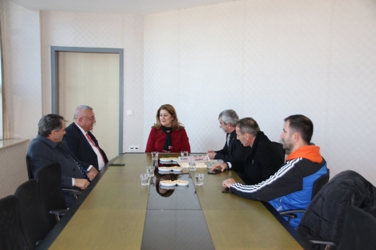 Bulgar Türkleri Akçakoca Belediyesini Ziyaret Etti