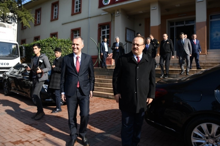 Bursa Valisi Canbolat’tan Başkan Taban’a Ziyaret