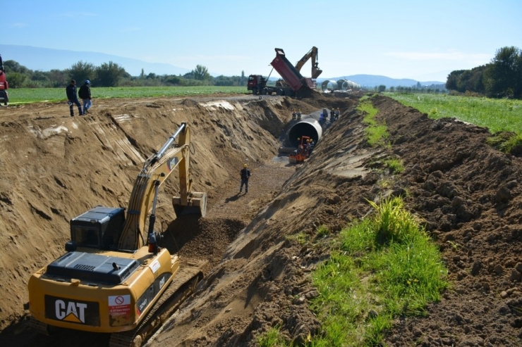 Dsi, Efeler Diyarını Su Yatırımları İle İhya Etti