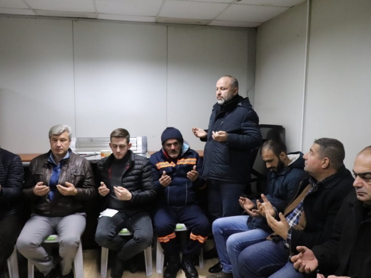 Başkan Özlü’den Çalışanlara Sürpriz Ziyaret