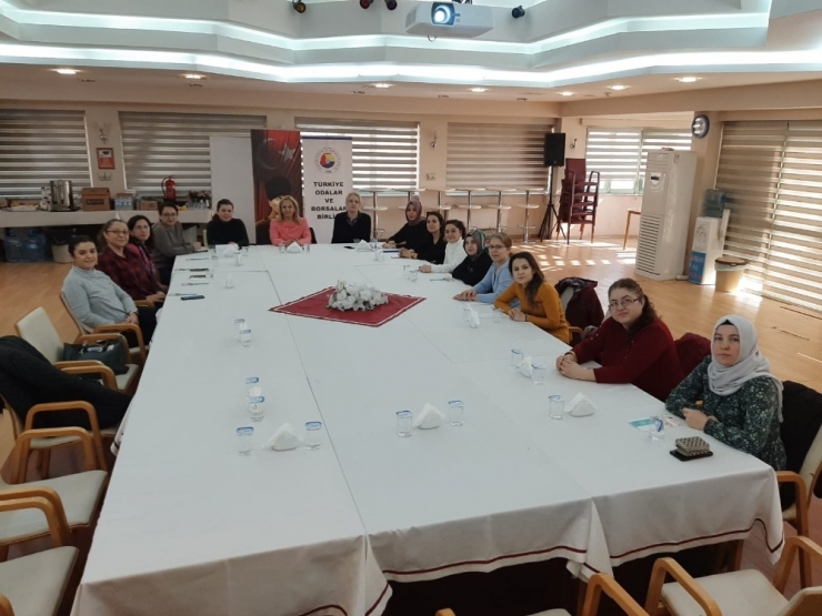 Ticaret İl Müdürü Acar Kadınlara Kooperatifciliği Anlattı