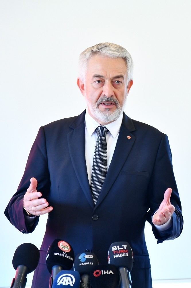 Isparta Belediye Başkanı Başdeğirmen’den Vatandaşlara Çağrı: “Zorda Kalan Komşunuzu Bizlere Bildirin”