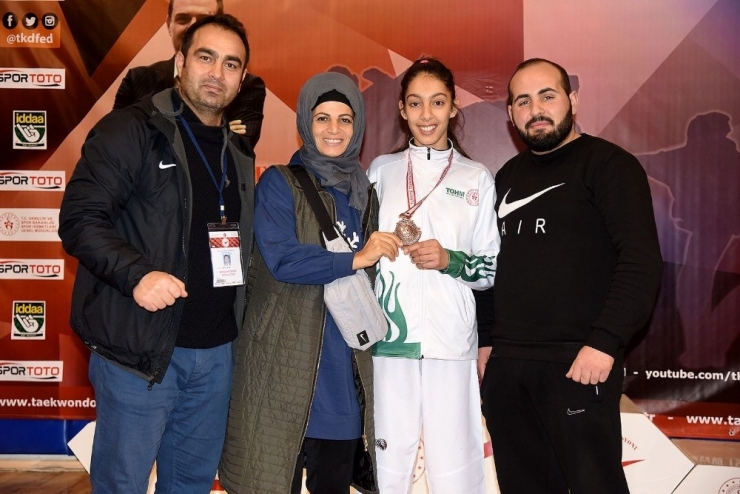 Tohm Sporcusu Nazlıcan Tekel, Türkiye Üçüncüsü Oldu