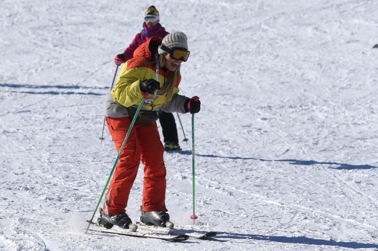Uludağ’a Yağan Kar Sezon Sonuna Kadar Yetecek