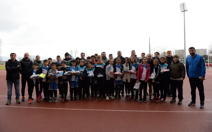 Genç Atletlere Osmangazi Desteği