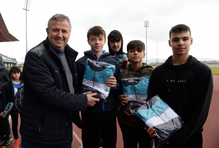 Genç Atletlere Osmangazi Desteği