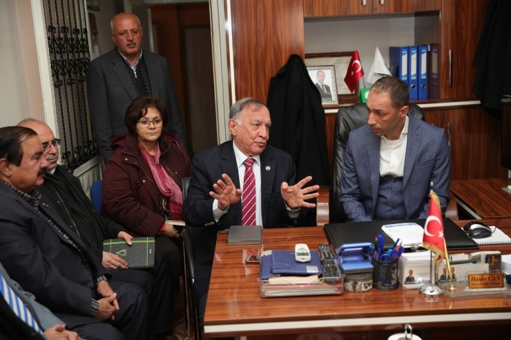 Başkan Akay: "Seyhan’ı Muhtarlarla Yöneteceğiz"