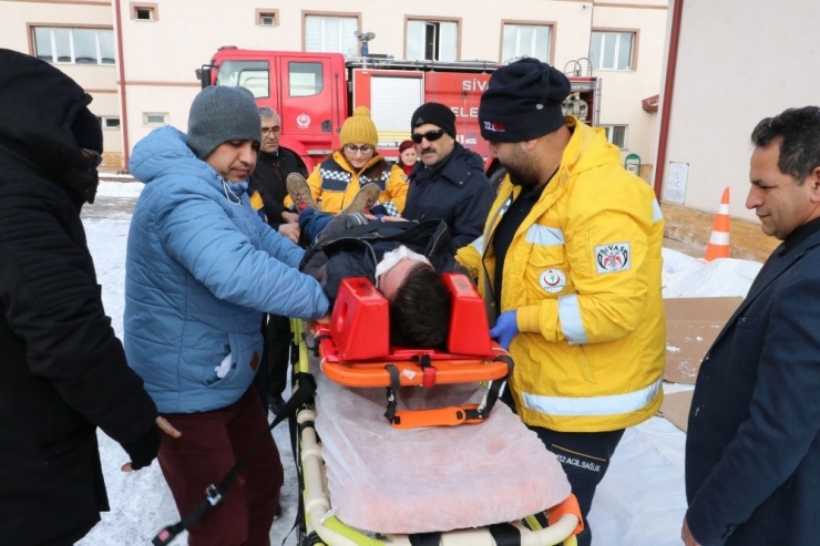 Deprem Tatbikatı Gerçeğini Aratmadı