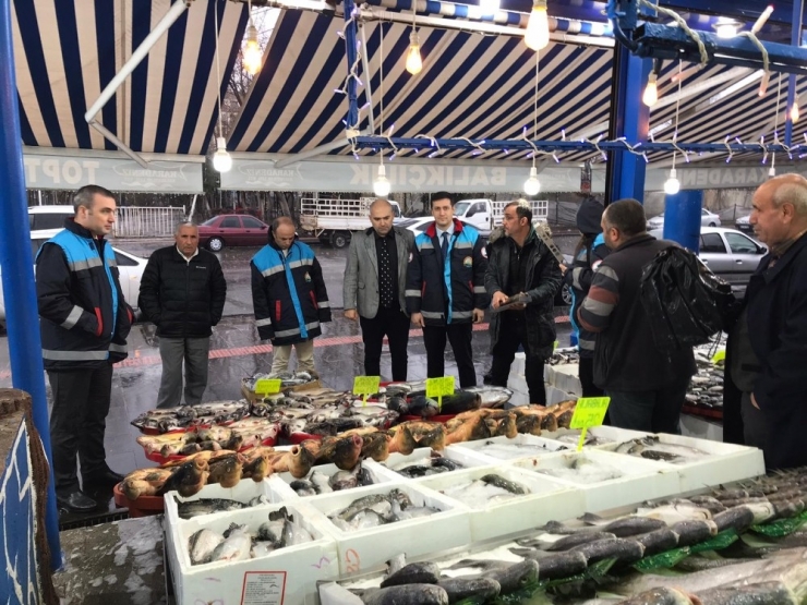 Balık Satışı Yapılan Yerlere Sıkı Denetim