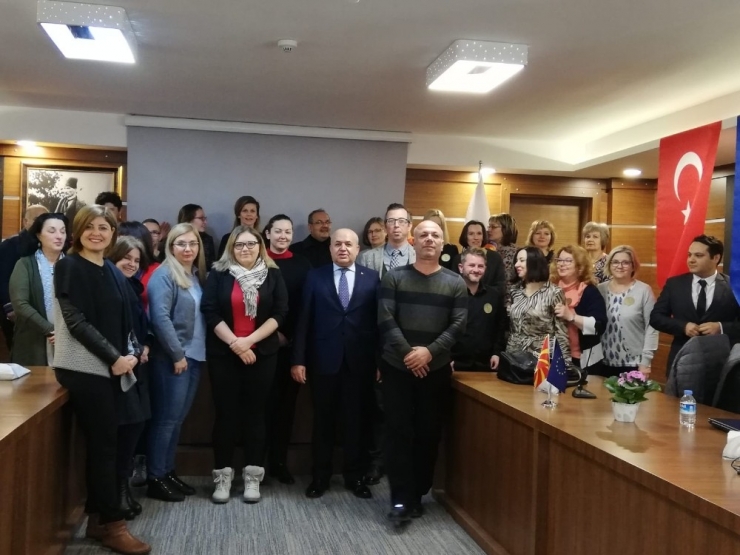 "Matematik Ve Teknoloji İle Veriden Bilgiye Öğrenme Yolculuğu" Projesi