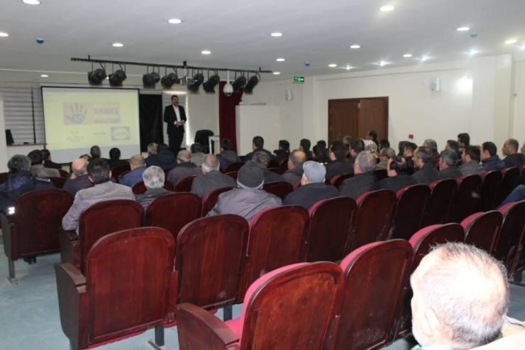 Muradiye’de ‘Kadına Yönelik Şiddetle Mücadele’ Semineri