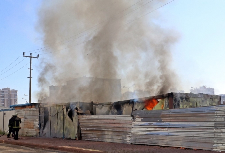 İnşaat İşçileri Paralarının Yanışını İzledi