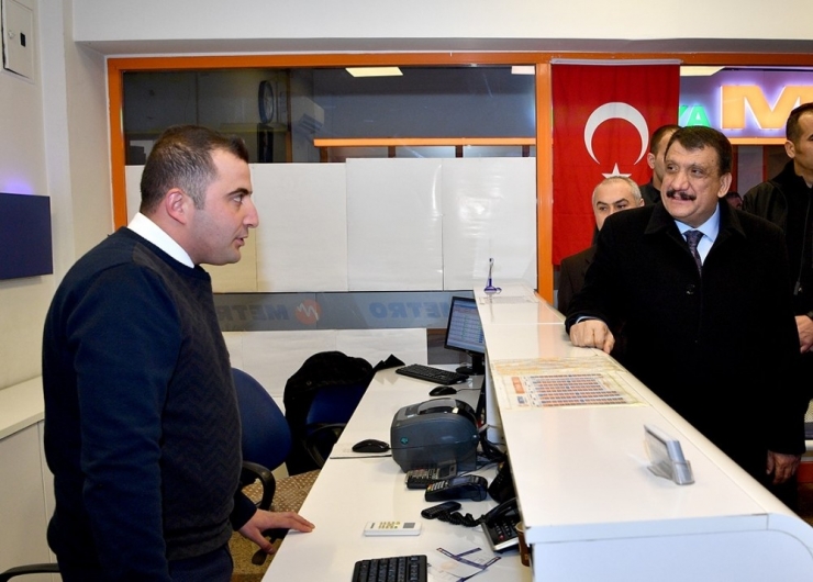 Başkan Gürkan, Otobüs Terminalini Ziyaret Etti