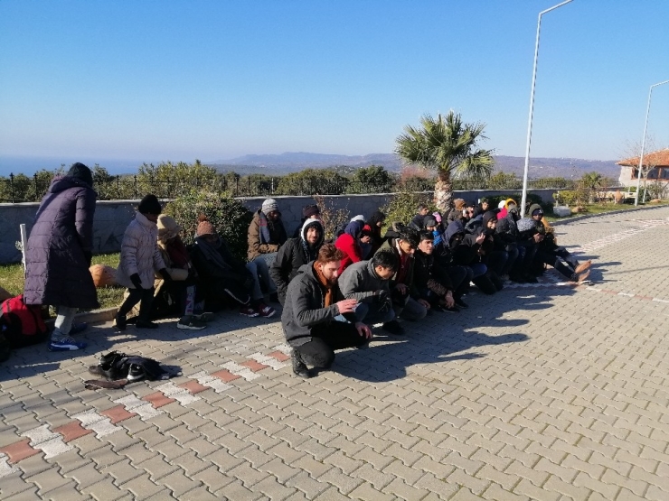 Çanakkale’de 39 Mülteci Yakalandı