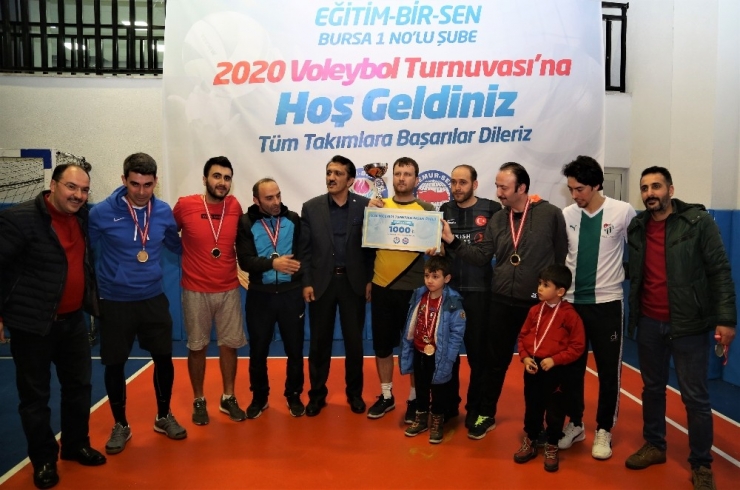 Eğitim-bir-sen Voleybol Turnuvası Kazananı Belli Oldu