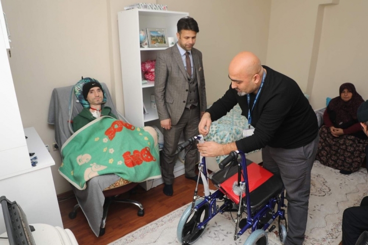 Engelli Vatandaşın Tekerlekli Sandalye Sevinci