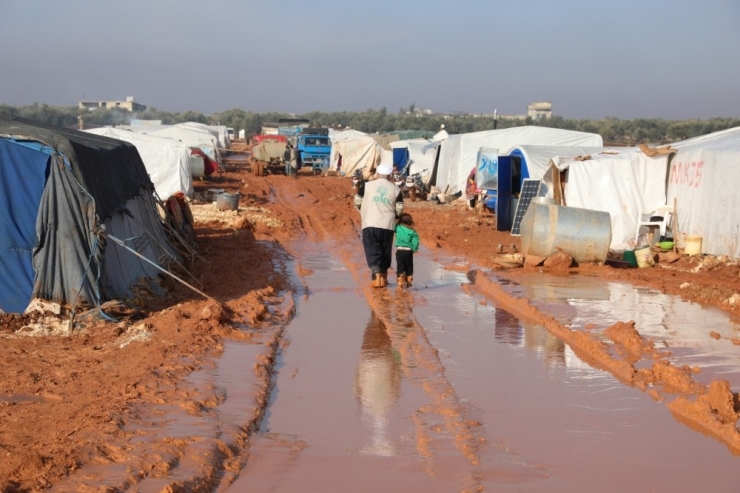 İddef’den İdlib’e Yardım Seferberliği