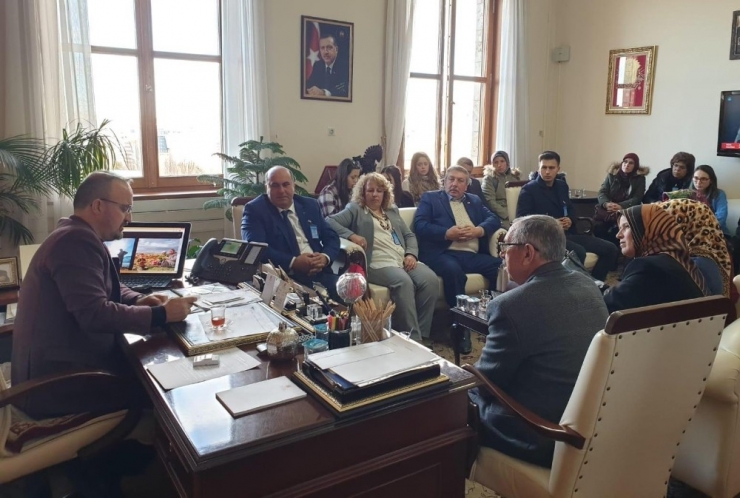 Turan Mhp Lapseki Teşkilatını Ağırladı