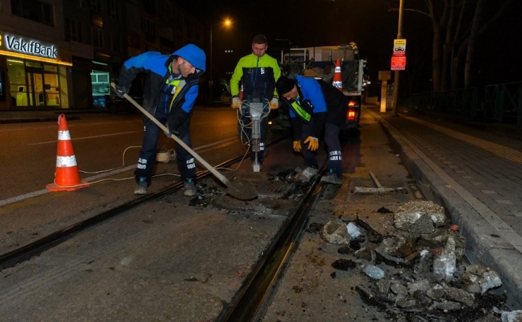 Buski’den Gece Mesaisi