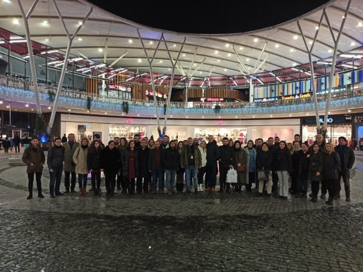 41 Burda Avm, Gazetecileri Sinema Filminde Buluşturdu