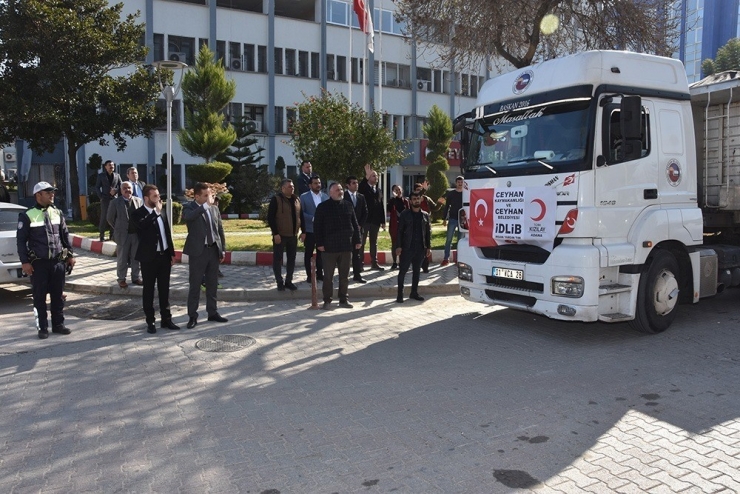 Ceyhan’dan İdlib’e Kömür Yardımı Yardım