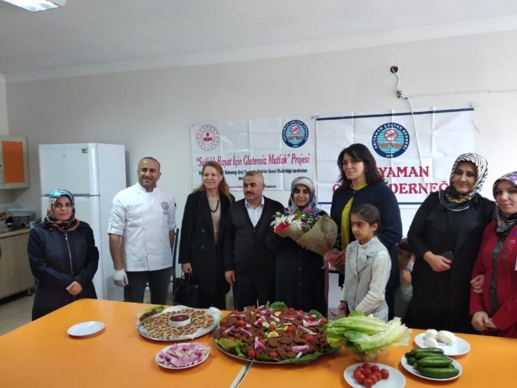 Glütensiz Mutfak Eğitimleri Devam Ediyor