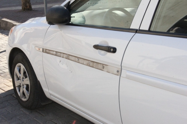 Fırtına Çatıdaki Sacları Uçurdu