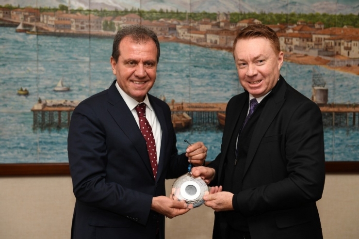 Avustralya Büyükelçisi Brown, Başkan Seçer İle Bir Araya Geldi