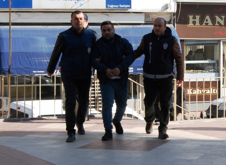 Dini Nikahlı Eşini Av Tüfeğiyle Öldüren Zanlı Tutuklandı