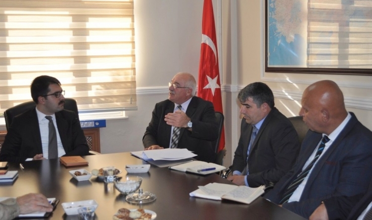 Demirözü’nde Uyuşturucu Bağımlılığı İle Mücadele Değerlendirme Toplantısı