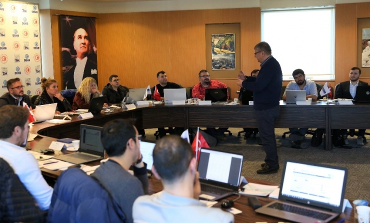 Denib’de ‘Stratejik Rekabetçi İstihbarat Kapsamında’ Eğitim Çalışması