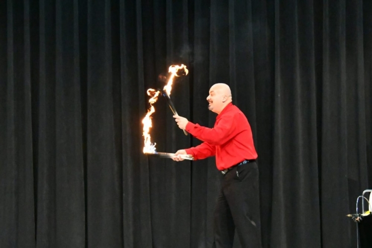 Esenyurtlu Minikler Sömestr Şenliğinde Doyasıya Eğlendi
