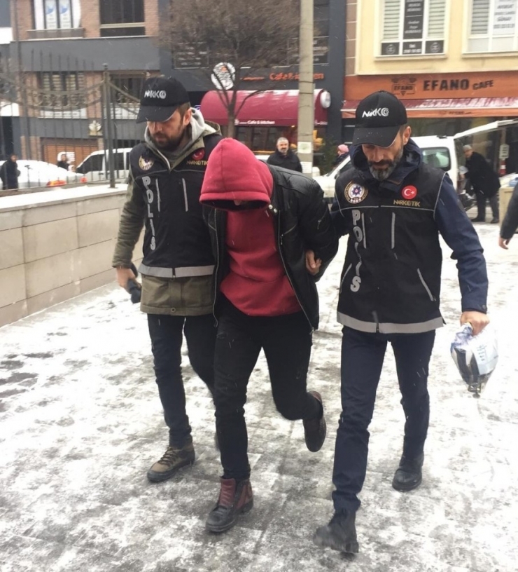 Narkotim’in Uyuşturucuyla Mücadelesi Devam Ediyor