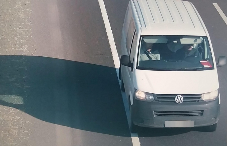 İşte Fetö Üyelerinin Seyir Halinde Toplantı Yaptıkları O Minibüsler