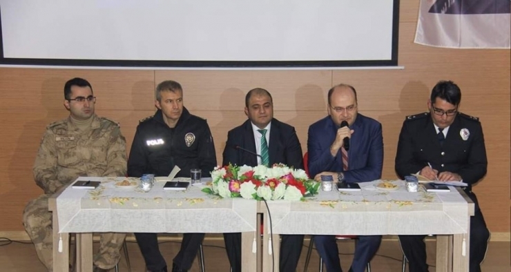 Mazıdağı’nda Huzur Ve Güven Toplantısı