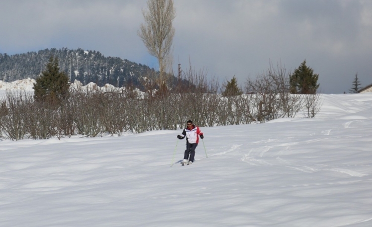 Torosların Zirvesinde Kar Festivali Heyecanı