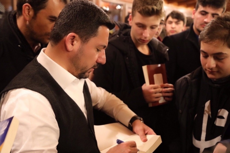 Başkan Arı, İmam Hatipli Gençlerle Buluştu