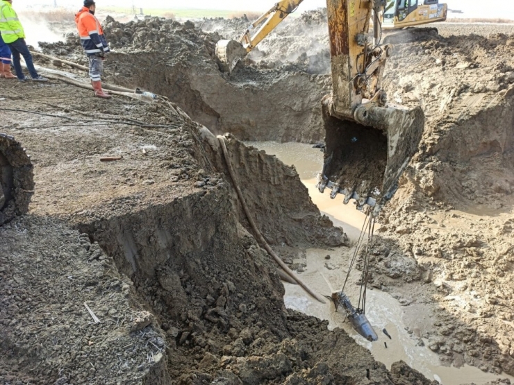 Yüzükbaşı Mevkii’nden Polatlı’ya Su Taşıyan Ana İsale Hattında 4 Farklı Noktada Meydana Gelen Arıza Onarıldı