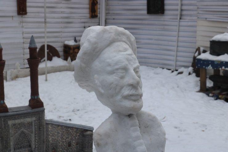 Soğuğu Sanata Çevirdi