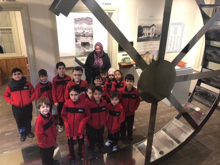 Turgutlu Belediyesinde Ara Tatil Etkinlikleri Sürüyor