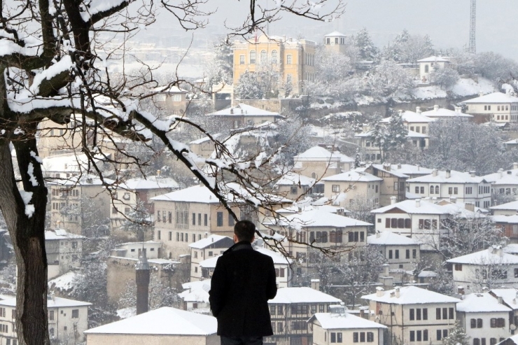 Safranbolu’da Eşsiz Kar Manzaraları