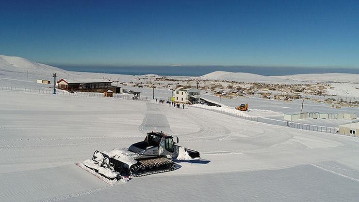 Hayatı Durma Noktasına Getiren Kar, Kayak Severleri Sevindirdi