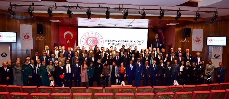 İhracatçılardan Gümrük Günü Kutlaması