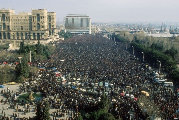 İbrahim Öztek: "20 Ocak 1990’da Bağımsızlık Aşkı Dev Bir Ateşe Dönüştü"