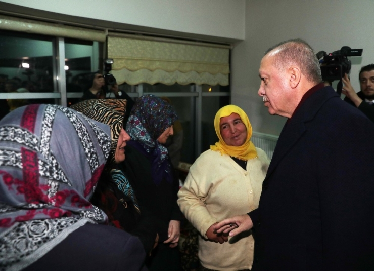 Cumhurbaşkanı Erdoğan, İnceleme Yaparken Bir Deprem Daha Oldu