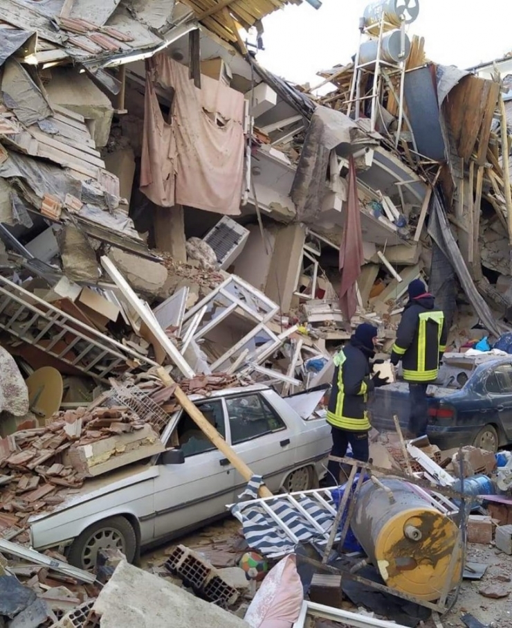 Denizli’den Giden İtfaiye Ekipleri Afet Bölgesinde Aralıksız Çalışıyor